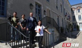 福山网红吃瓜事件视频曝光,视频曝光引发网友热议